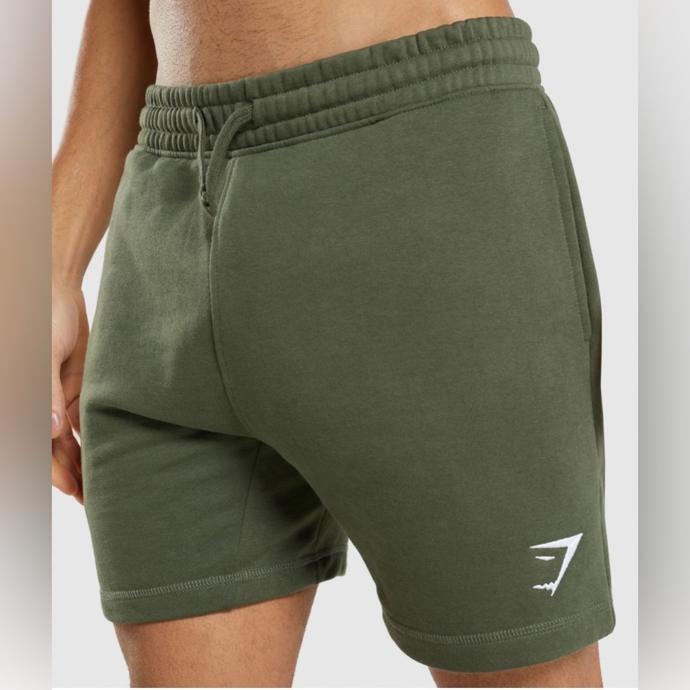 Gymshark Army Green Crest 7” shorts size XXL Sweat Shorts Slim Fit Pockets